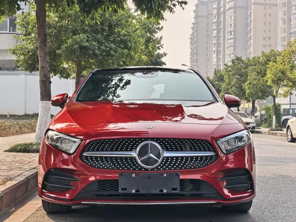 Mercedes-Benz A-Class 2019 — фото 2