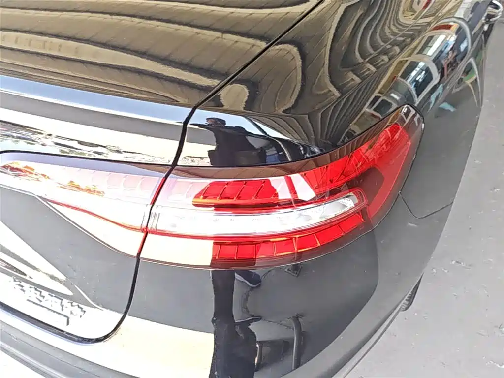 Ford Taurus 2021 — фото 8