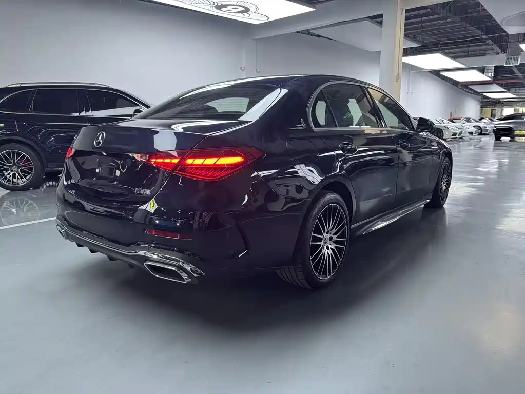 Mercedes-Benz C-Class 2024 — фото 12
