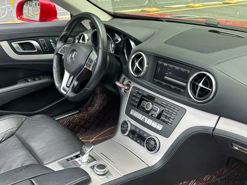 Mercedes-Benz SL-Class 2016 — фото 8