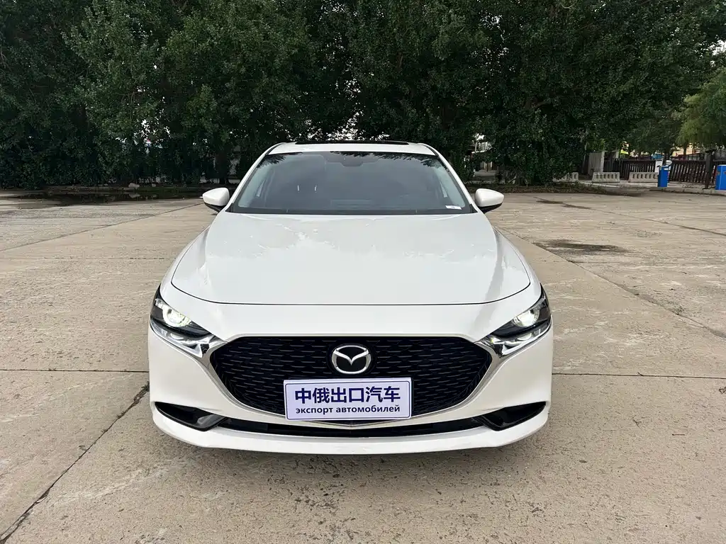 Mazda 3 Axela 2023