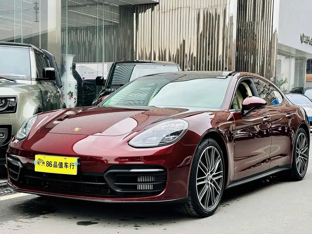 Porsche Panamera 2021 — фото 1
