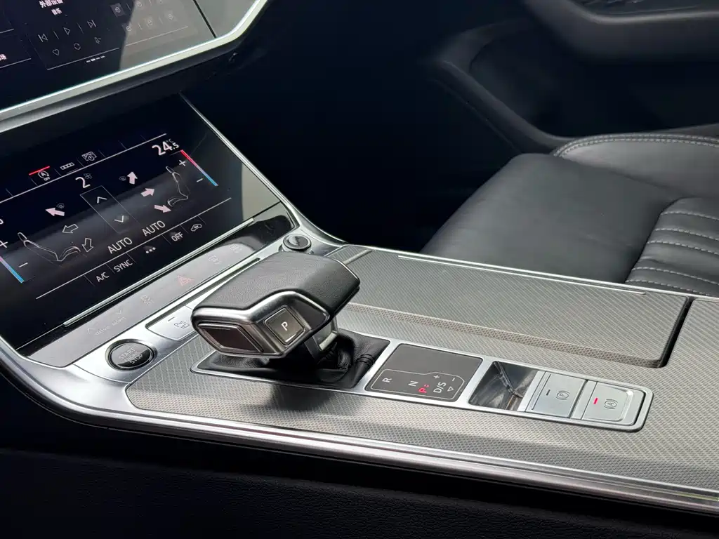 Audi A6L 2023 — фото 11