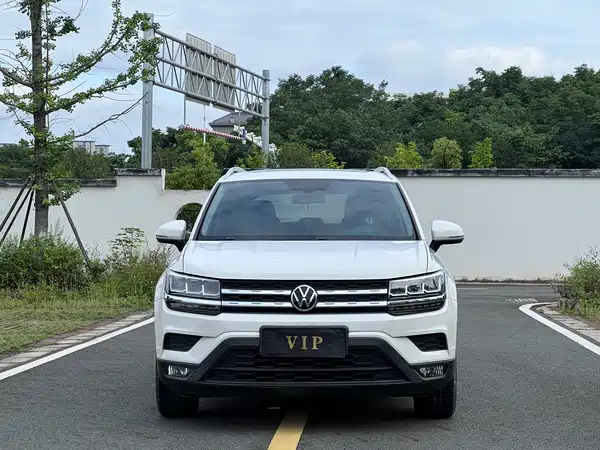 Volkswagen Tharu 2019
