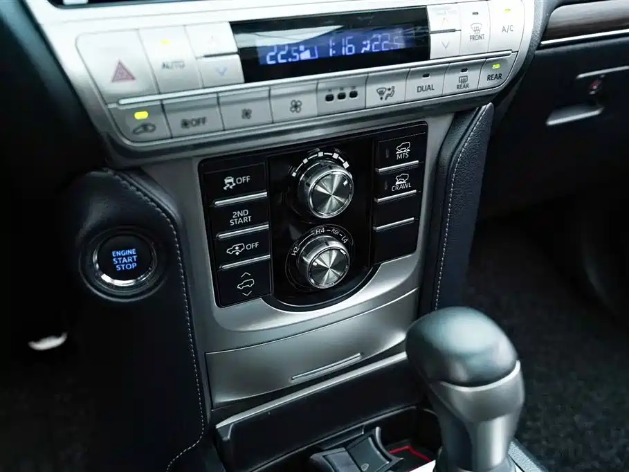 Toyota Prado 2019 — фото 11