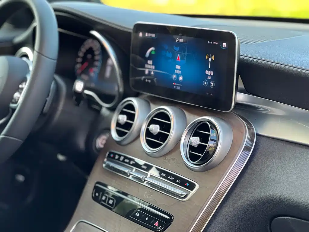Mercedes-Benz GLC 2020 — фото 18