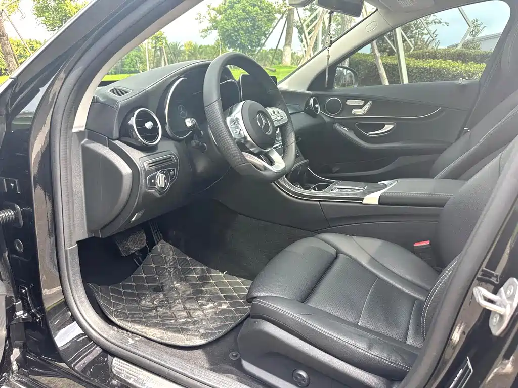 Mercedes-Benz C-Class 2019