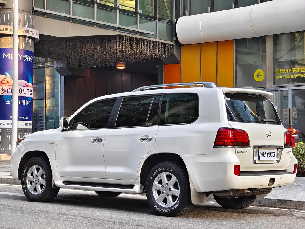Lexus LX 2008 — фото 7
