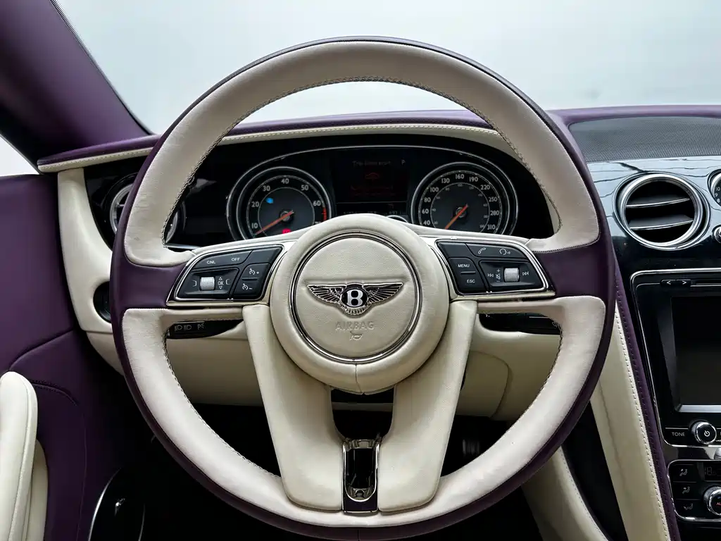 Bentley Continental 2012 — фото 15