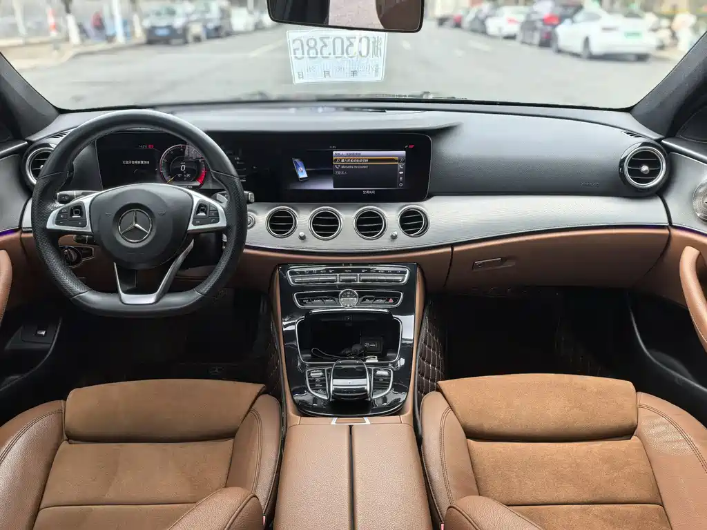Mercedes-Benz E-Class 2017 — фото 14