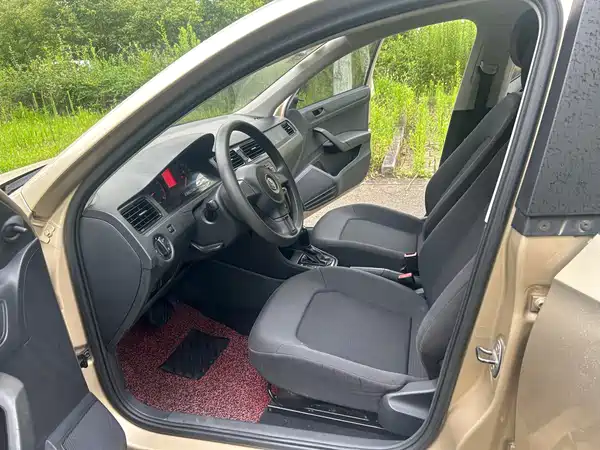 Volkswagen Santana 2013