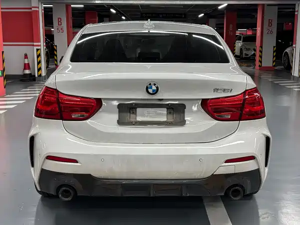 BMW 1 Series 2021