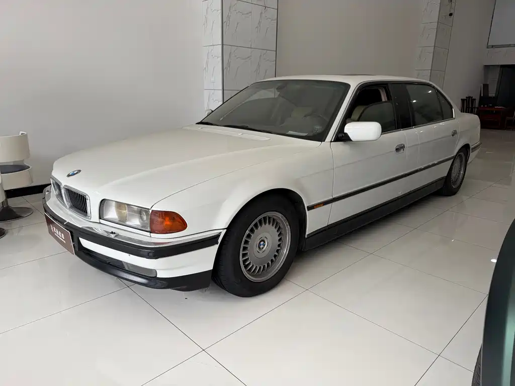 BMW 7 Series 1999 — фото 1