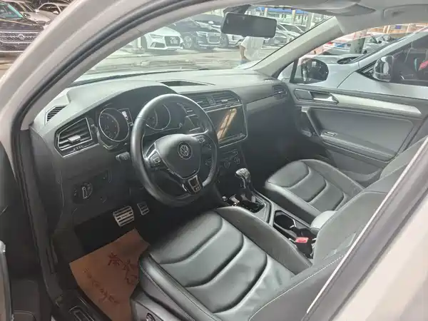 Volkswagen Tiguan L 2020