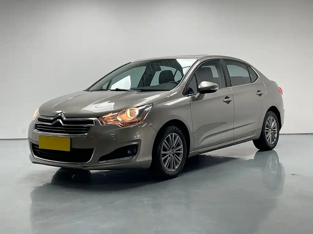 Citroën C4L 2015 — фото 1
