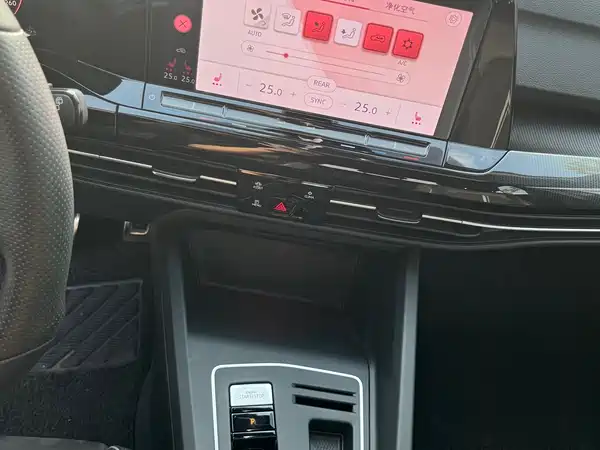 Volkswagen Golf 2022
