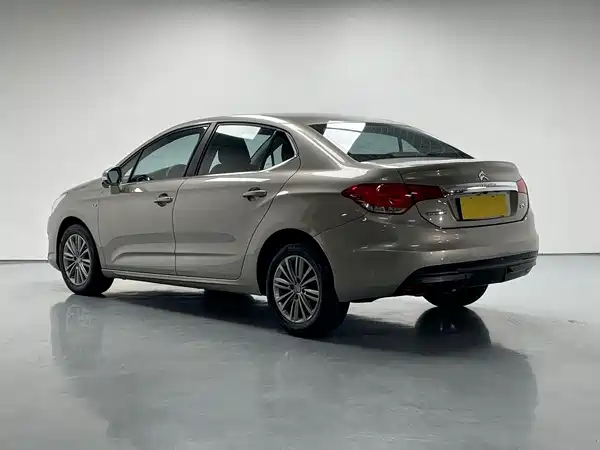 Citroën C4L 2015
