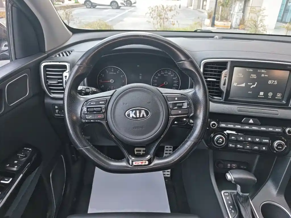 Kia KX5 2016 — фото 11