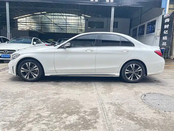 Mercedes-Benz C-Class 2019