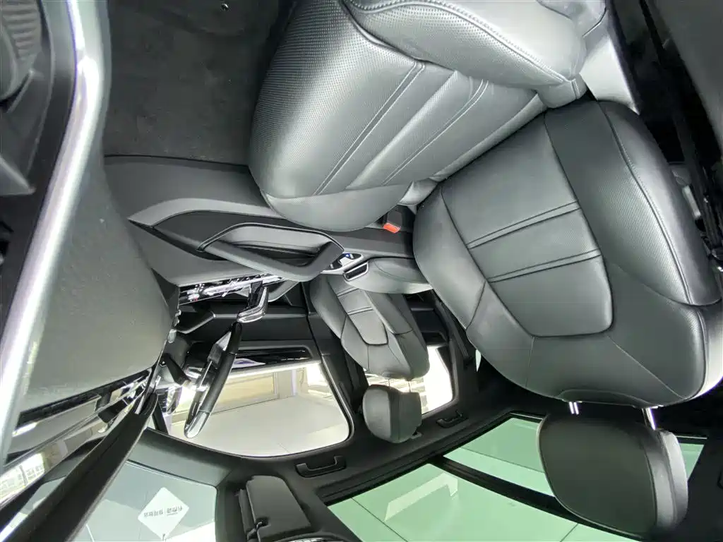 Porsche Cayenne 2022 — фото 11