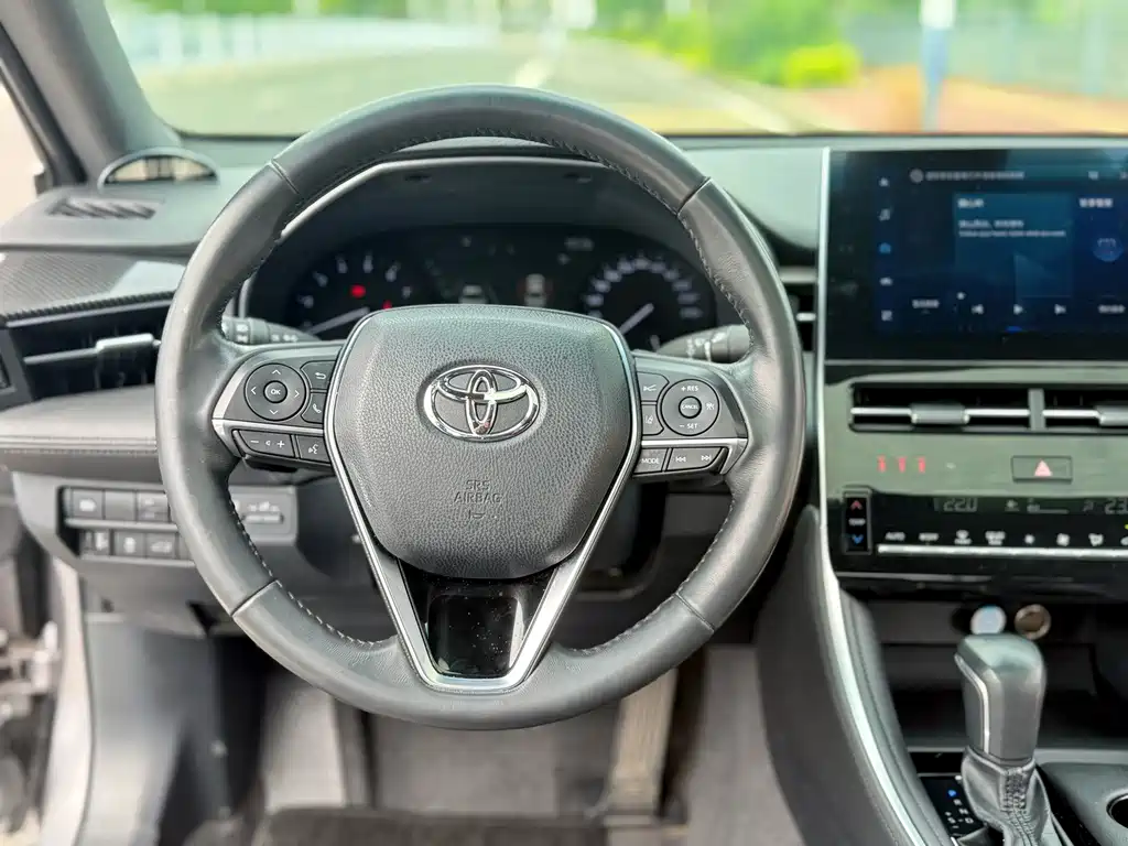 Toyota Avalon 2023 — фото 12