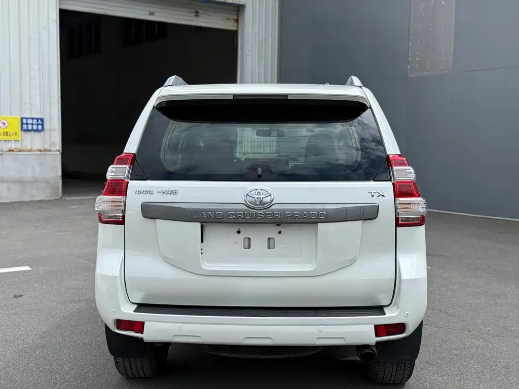 Toyota Prado 2015 — фото 4