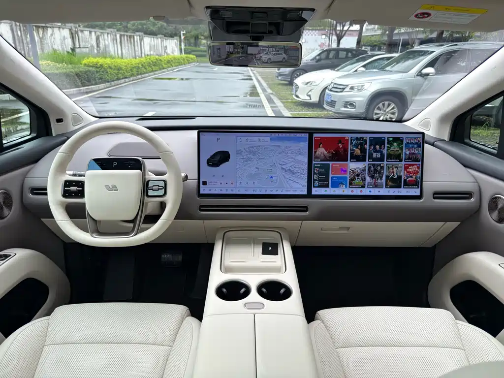 Li Auto i8 2025 — фото 25