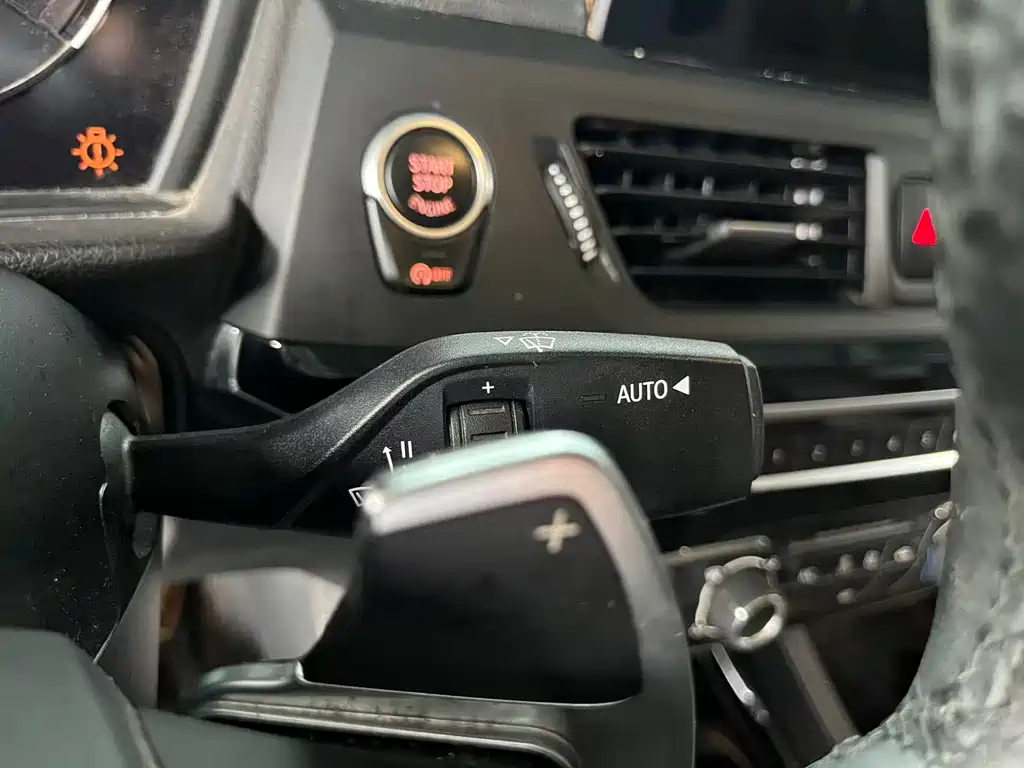 BMW 1 Series 2019 — фото 14
