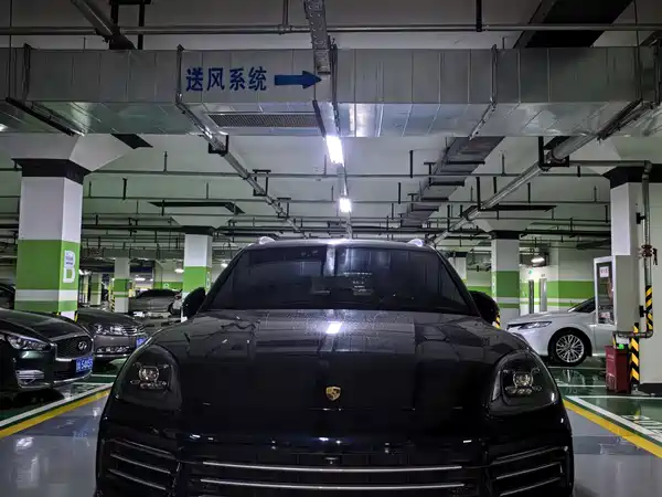 Porsche Cayenne 2023