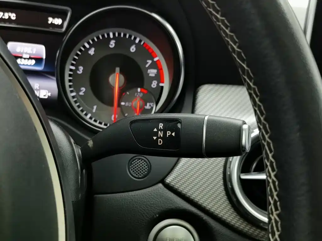 Mercedes-Benz GLA 2017 — фото 13