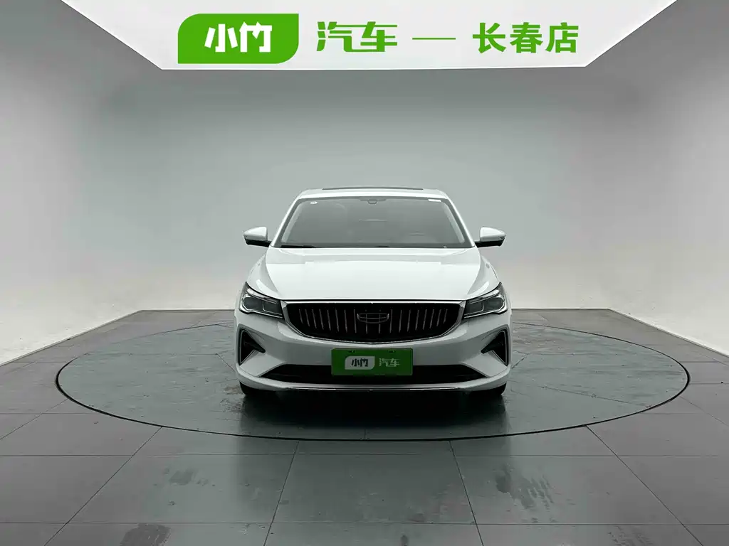 Geely Emgrand 2023