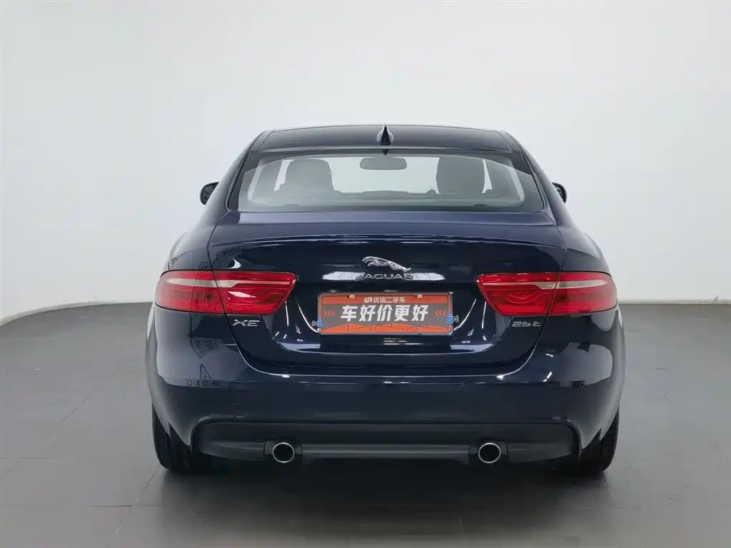 Jaguar XE 2017 — фото 4