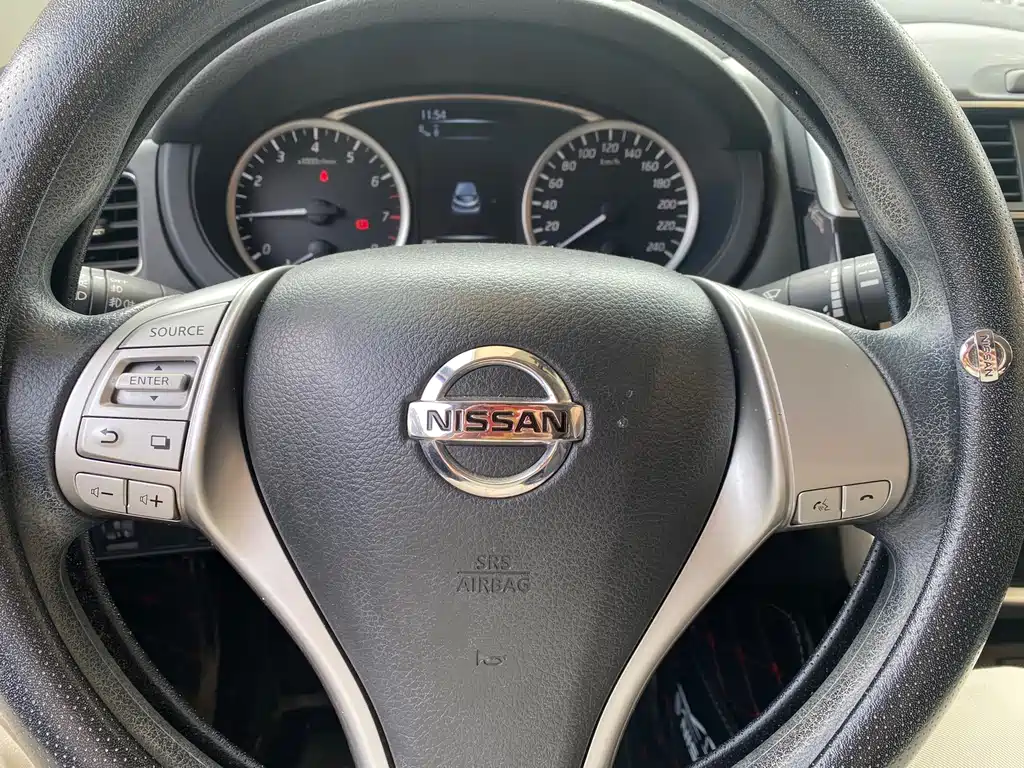 Nissan Tiida 2019 — фото 11