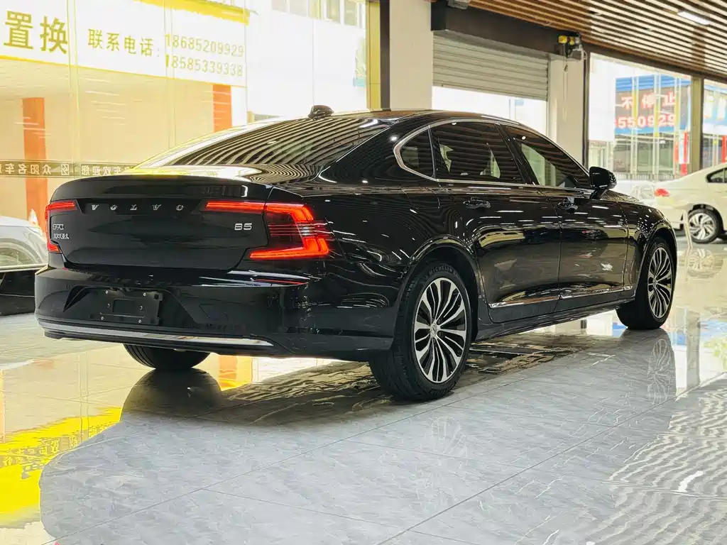 Volvo S90 2025 — фото 16