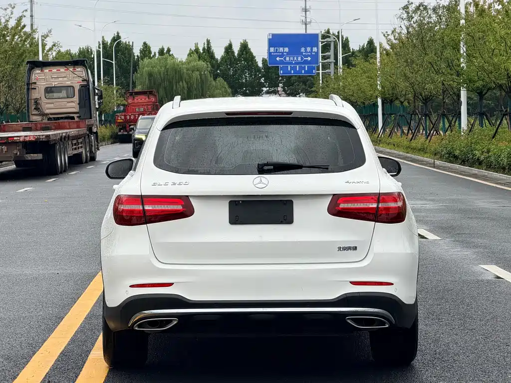 Mercedes-Benz GLC 2018 — фото 8