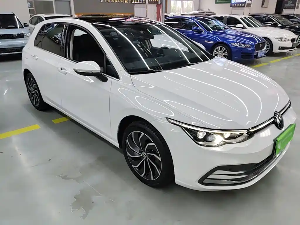 Volkswagen Golf 2022