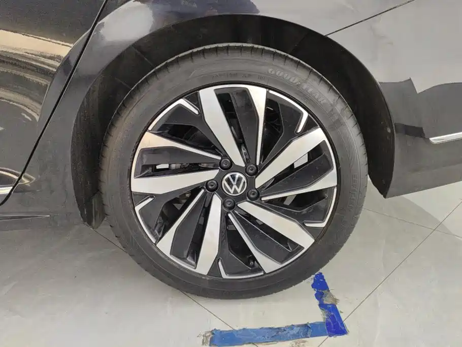Volkswagen Passat 2022