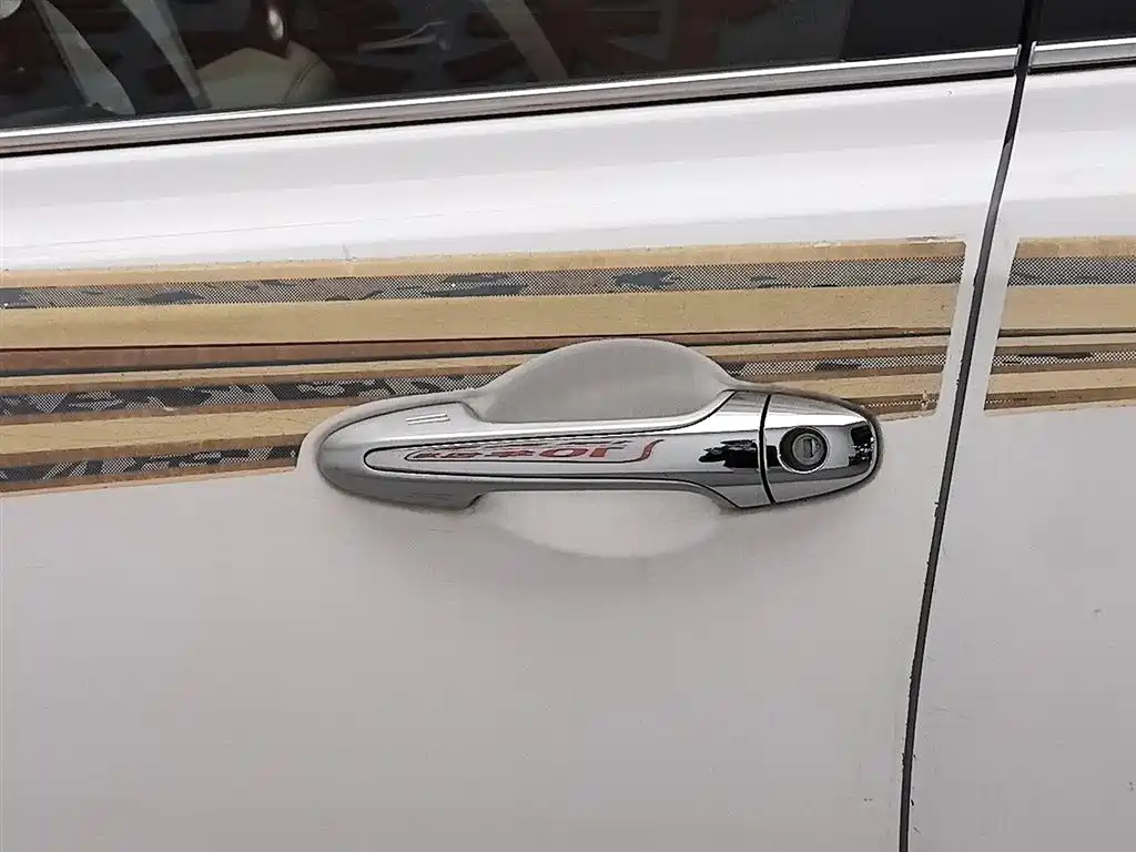 Toyota RAV4 2014 — фото 18