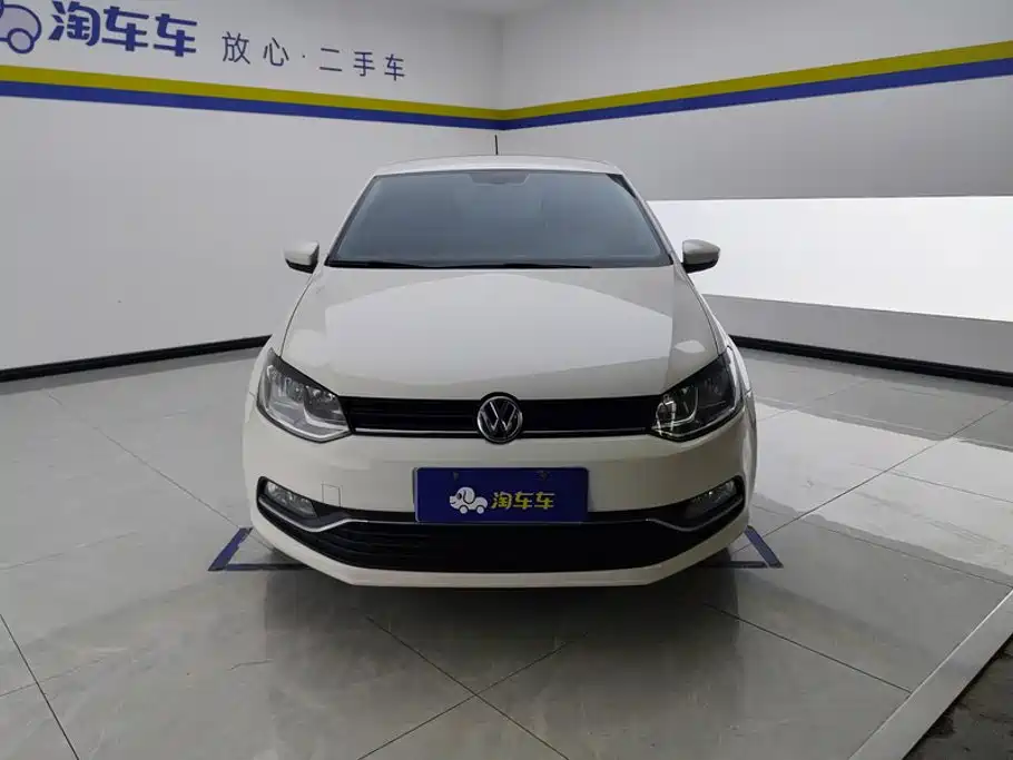 Volkswagen Polo 2015