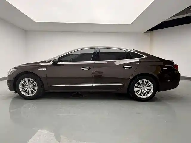Buick LaCrosse 2018 — фото 13