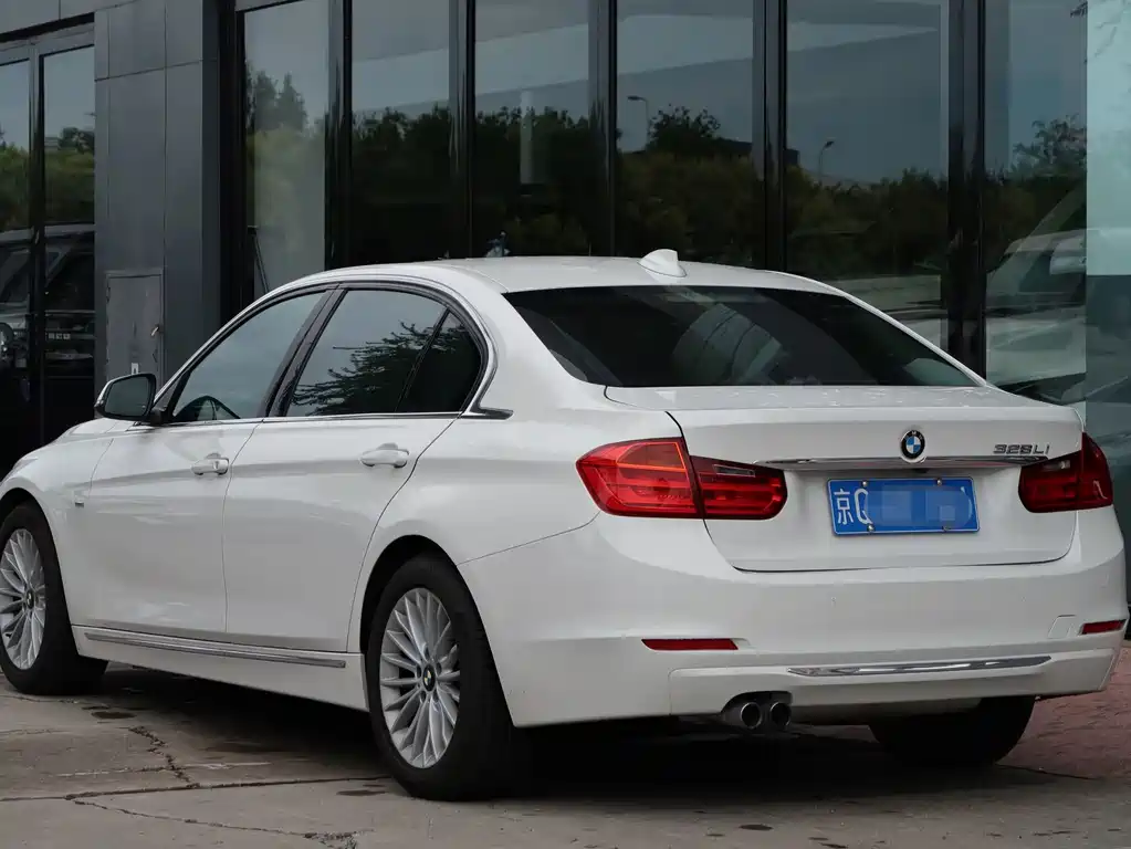 BMW 3 Series 2015 — фото 3