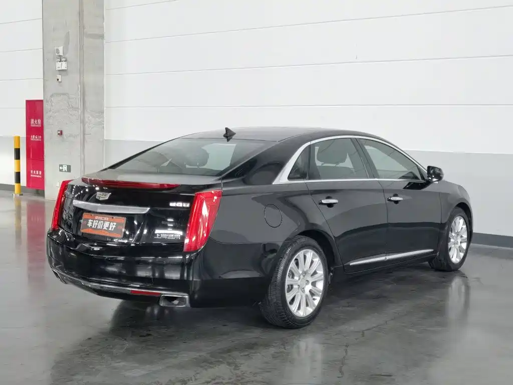 Cadillac XTS 2016 — фото 2