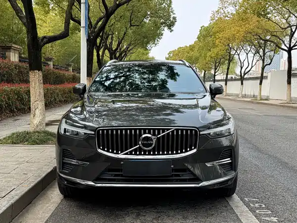 Volvo XC60 2022