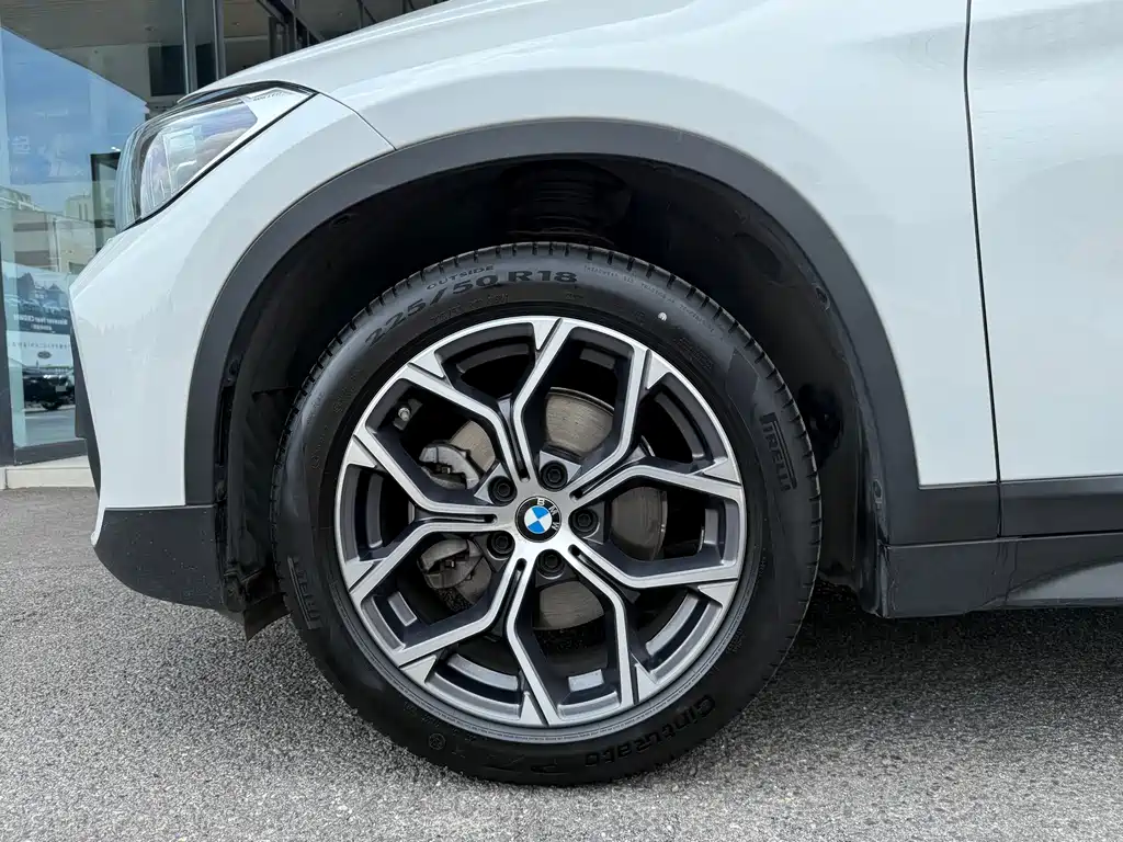 BMW X1 2021 — фото 11