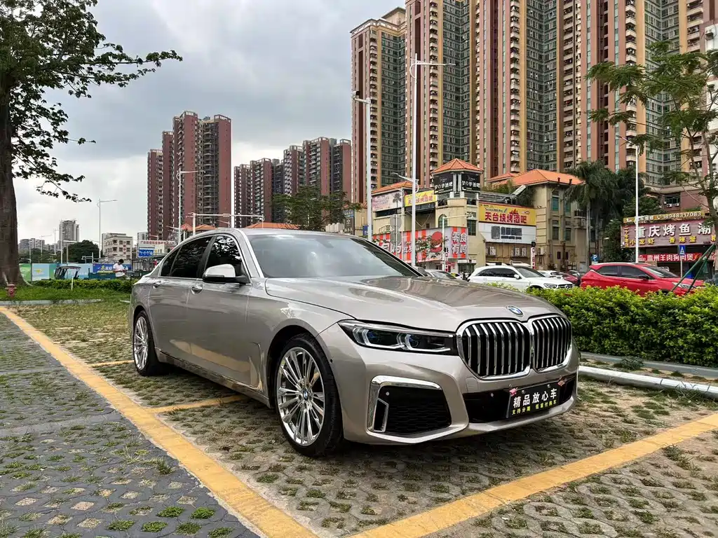 BMW 7 Series 2014 — фото 3