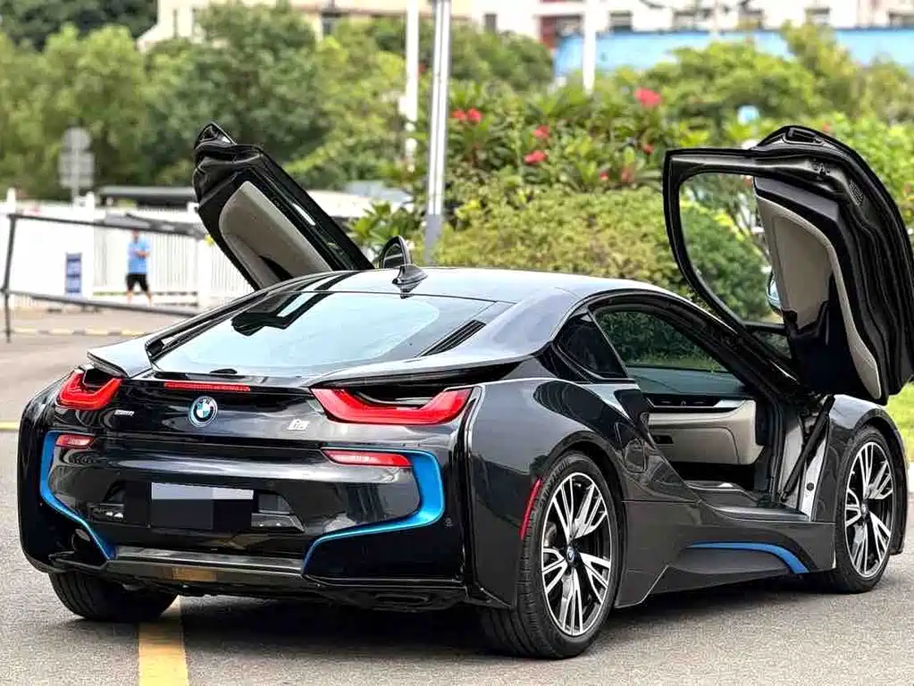 BMW i8 2015 — фото 8