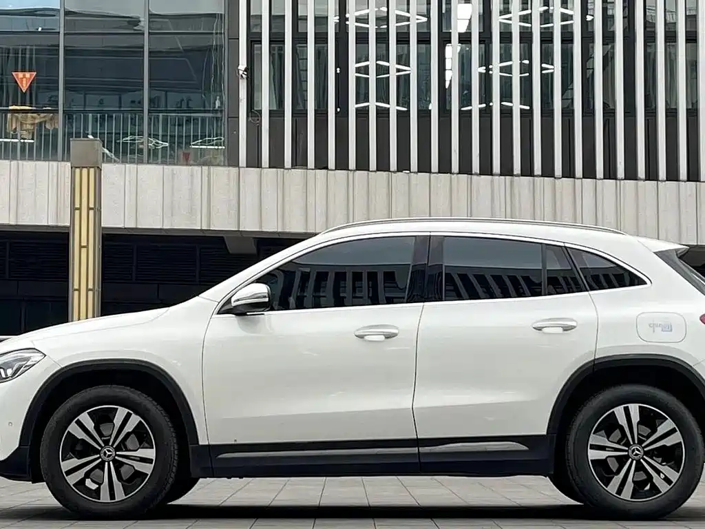 Mercedes-Benz GLA 2020 — фото 7