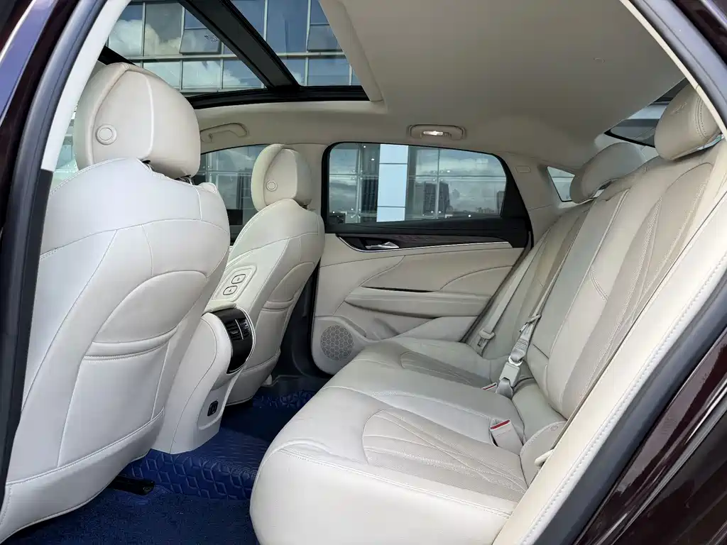Buick LaCrosse 2022 — фото 10