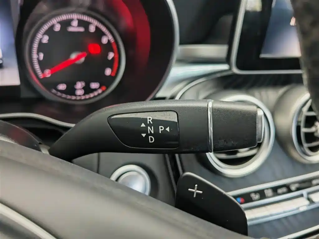 Mercedes-Benz C-Class 2017 — фото 13