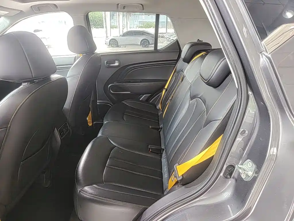 GAC Trumpchi GS3 2022 — фото 17